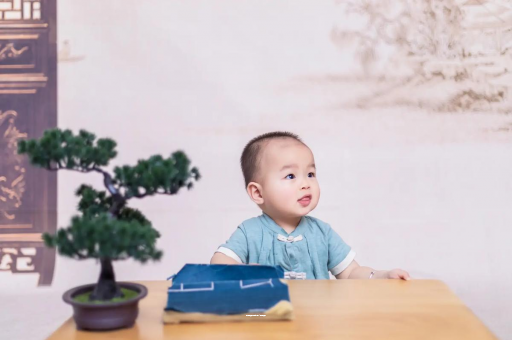 三沙宝宝喊肚子疼怎么回事